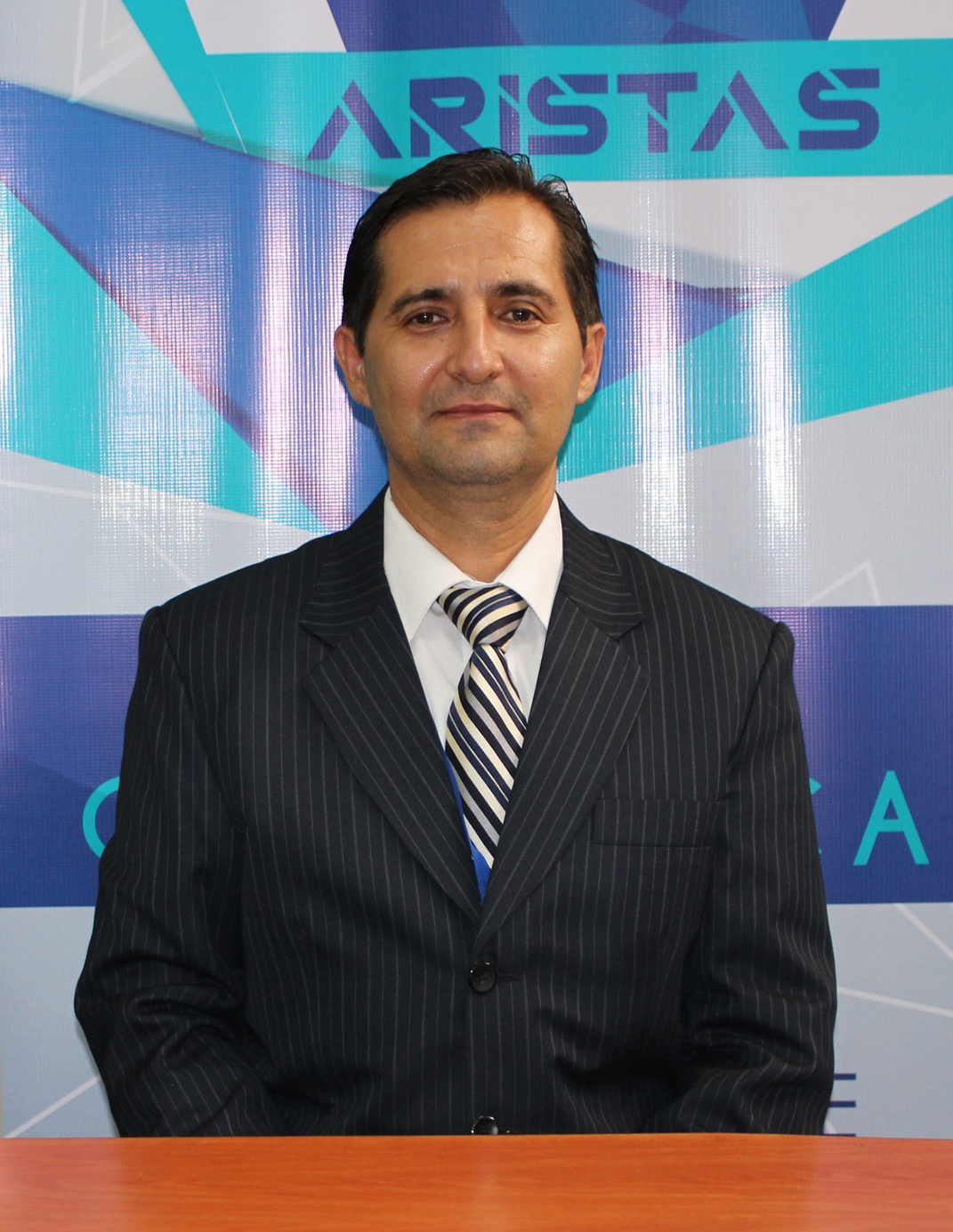 ROLANDO GASTÓN VITERI GÓMEZ